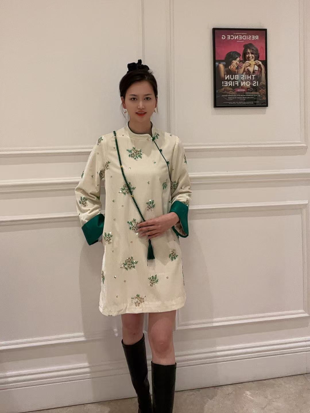 秋真丝丝绒新中式轻国风重工钉珠亮片有内衬厚款唐装短款连衣裙女