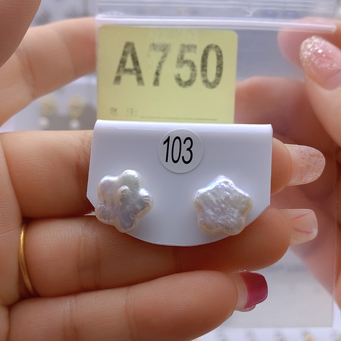 淡水珍珠耳饰未镶嵌