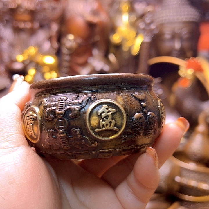 铜1223775678889987667876788