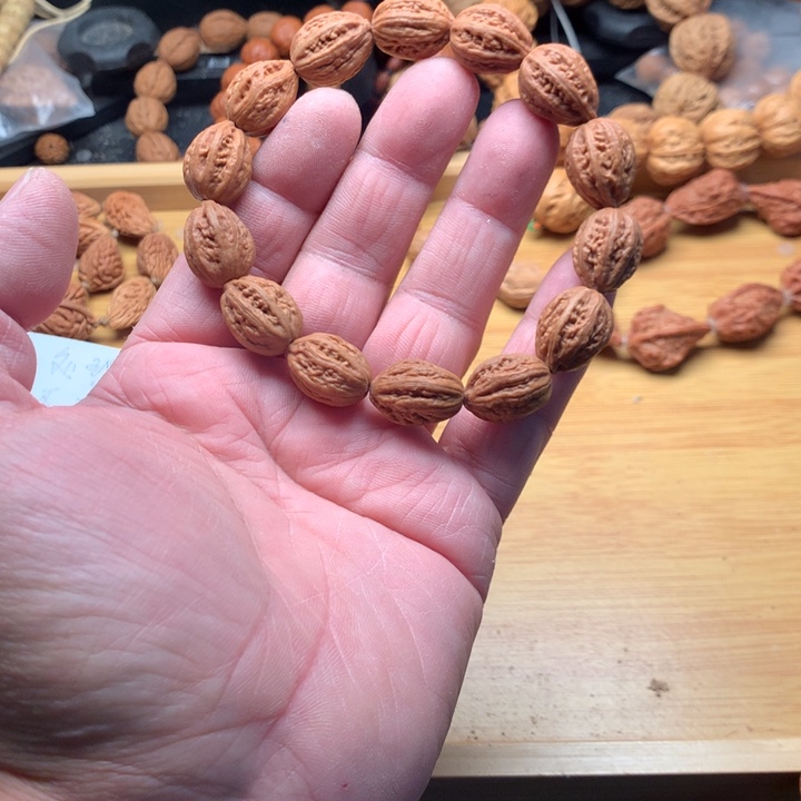 辉***文玩核桃吊坠野生精品小核桃散籽