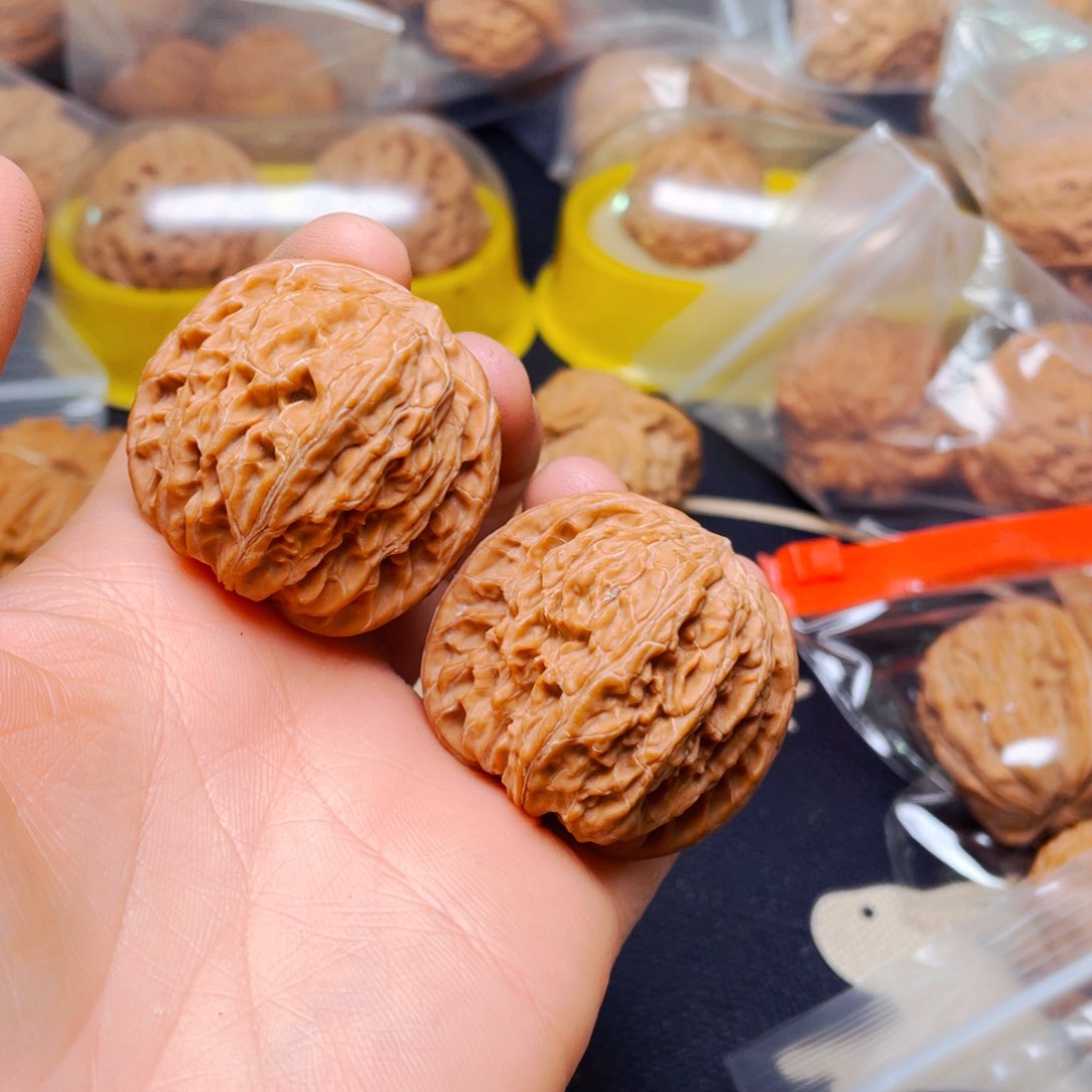 吊坠文玩核桃张*鱼磨盘狮子头