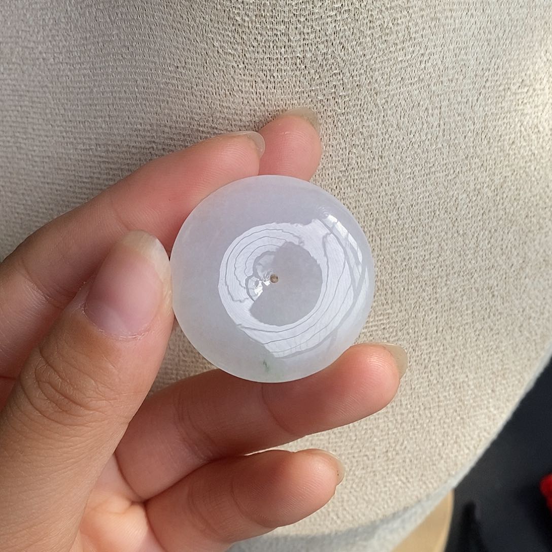 翡翠颈饰未镶嵌翡翠首饰