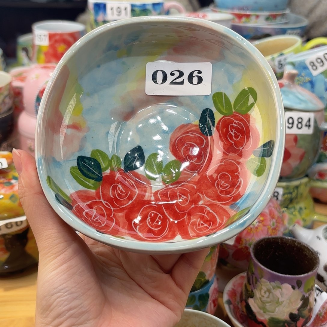 瓷片兔兔哈哈哈哈哈好