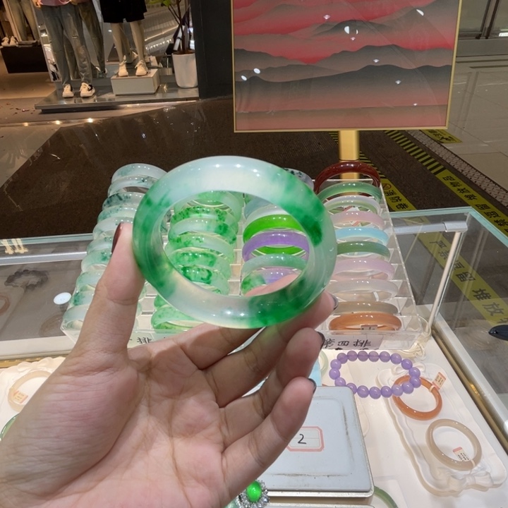 天***芳翡翠手镯未镶嵌翡翠手镯