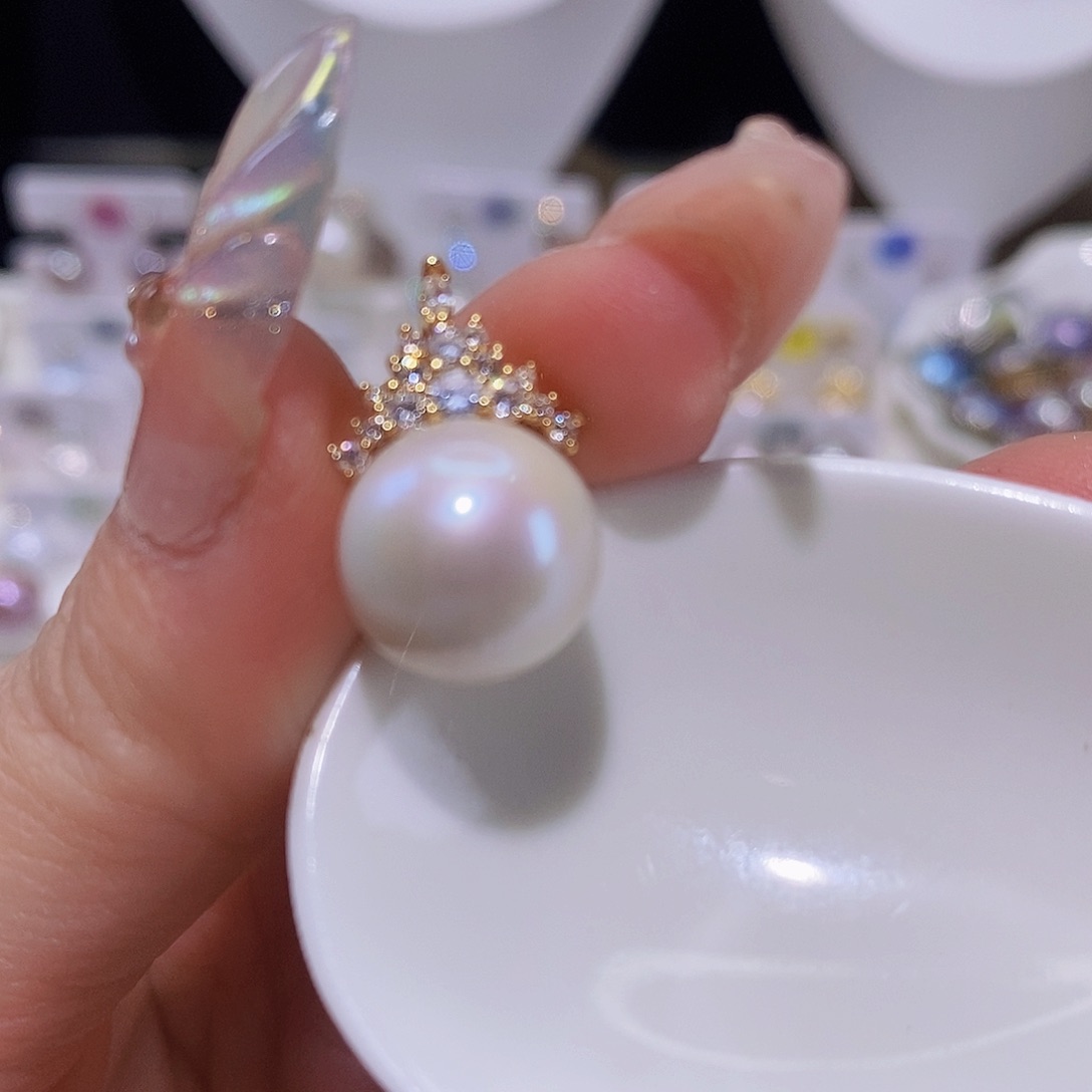 淡水珍珠颈饰合金