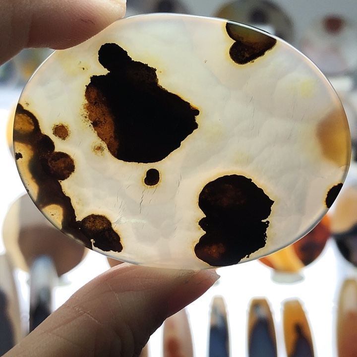 玛瑙/玉髓未镶嵌珠宝半成品103