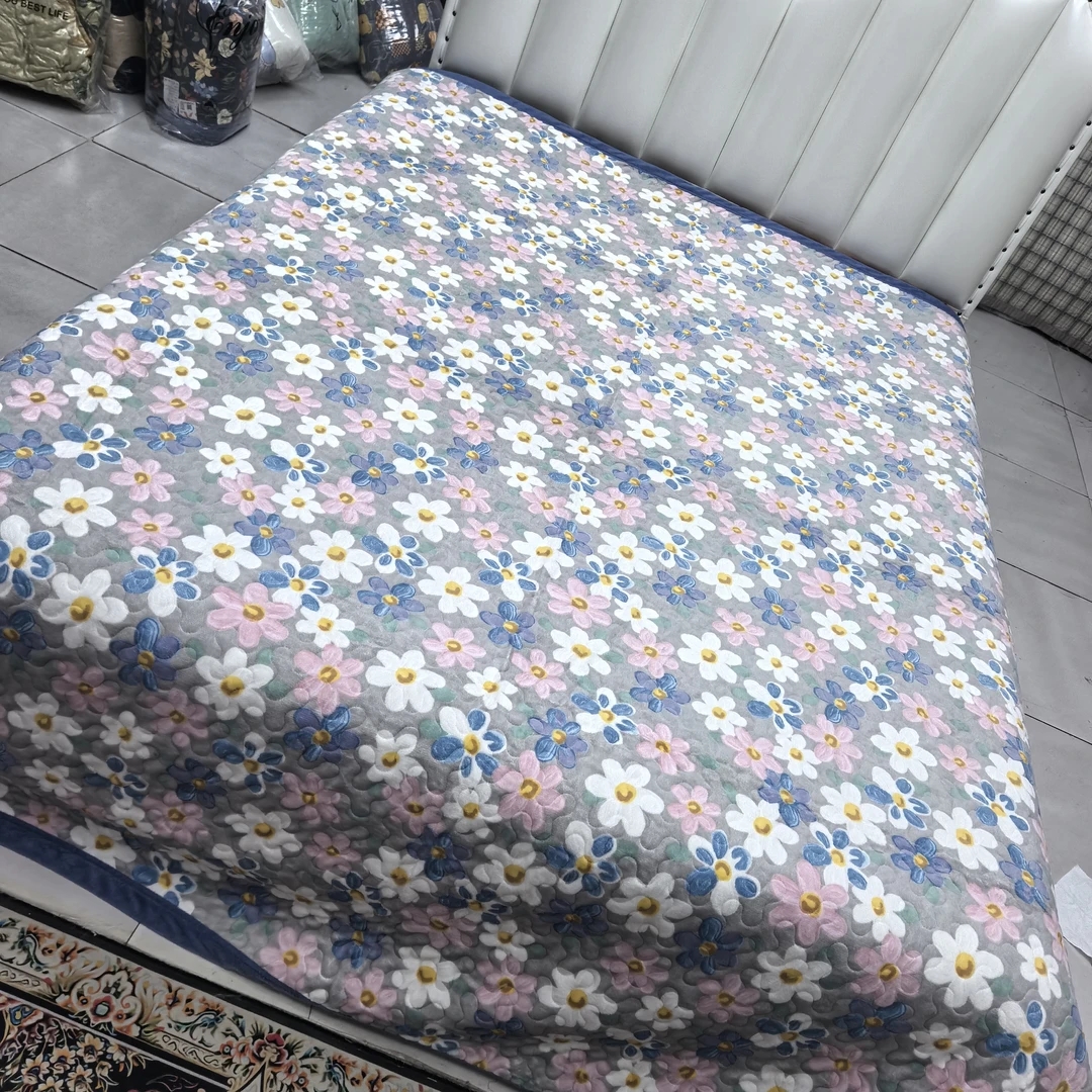 加绒宽边床盖《春暖花开》2米✕2.3米