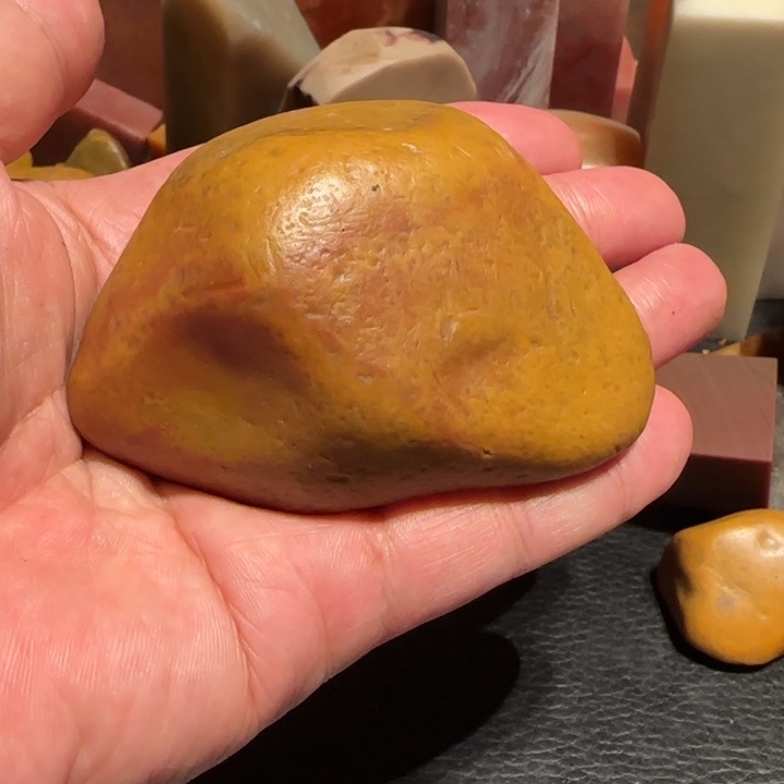 老挝石田黄原石，