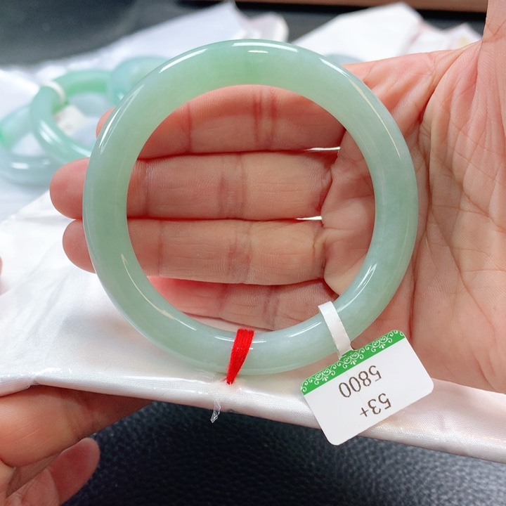 翡翠手镯未镶嵌53545354