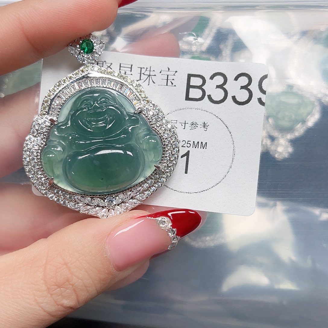 翡翠颈饰未镶嵌翡翠339