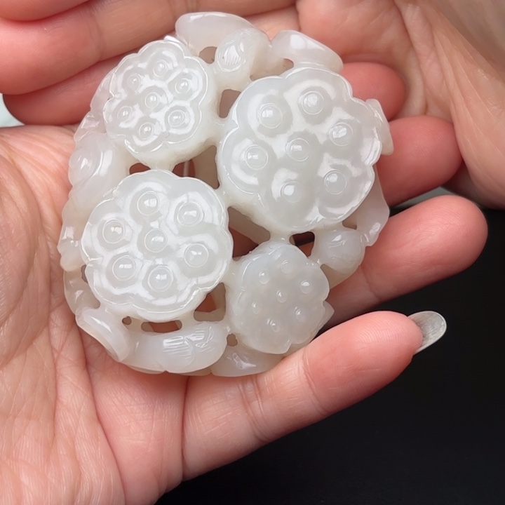 未镶嵌和田玉挂件?***斯