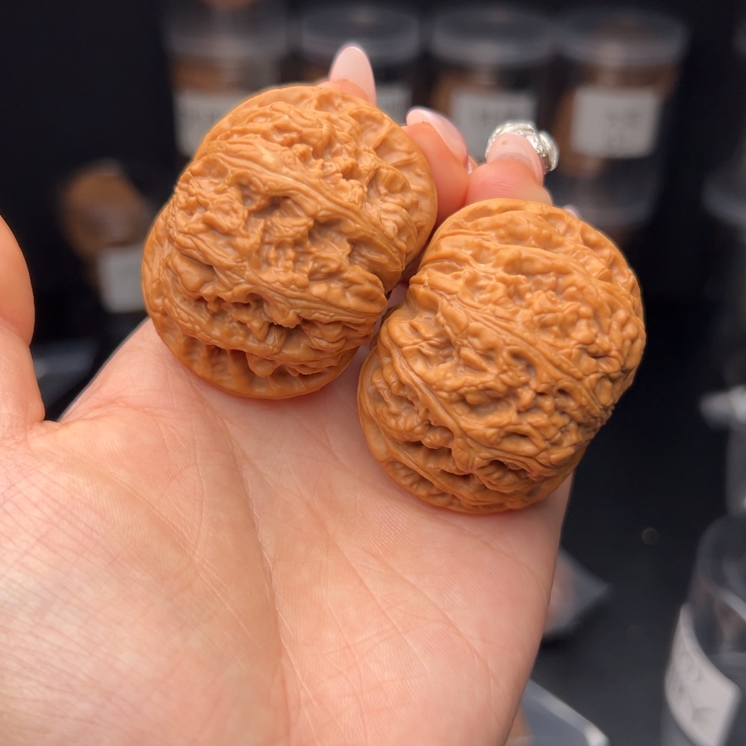 文玩核桃吊坠1***3大粗筋