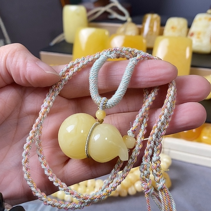 琥珀未镶嵌裸石葫芦