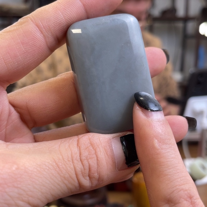 和田玉颈饰未镶嵌无事