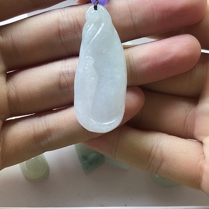 翡翠未镶嵌颈饰天然缅甸a货翡翠