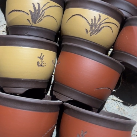 紫砂花盆50-5。     15-12