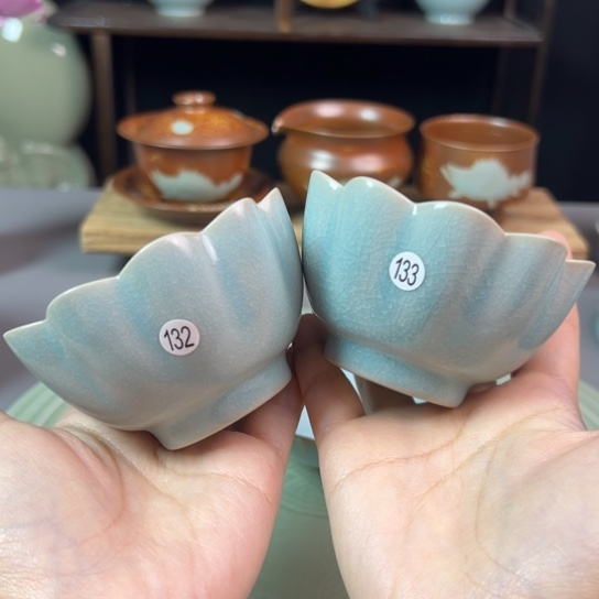杯132➕133不带礼盒，缩釉点暇