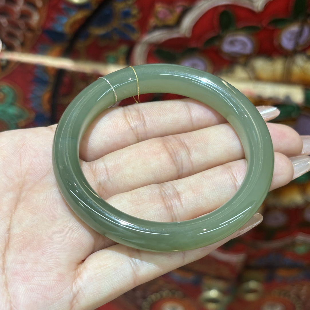 112518wt和田玉湖水绿手镯 54.5圈口 44.36g