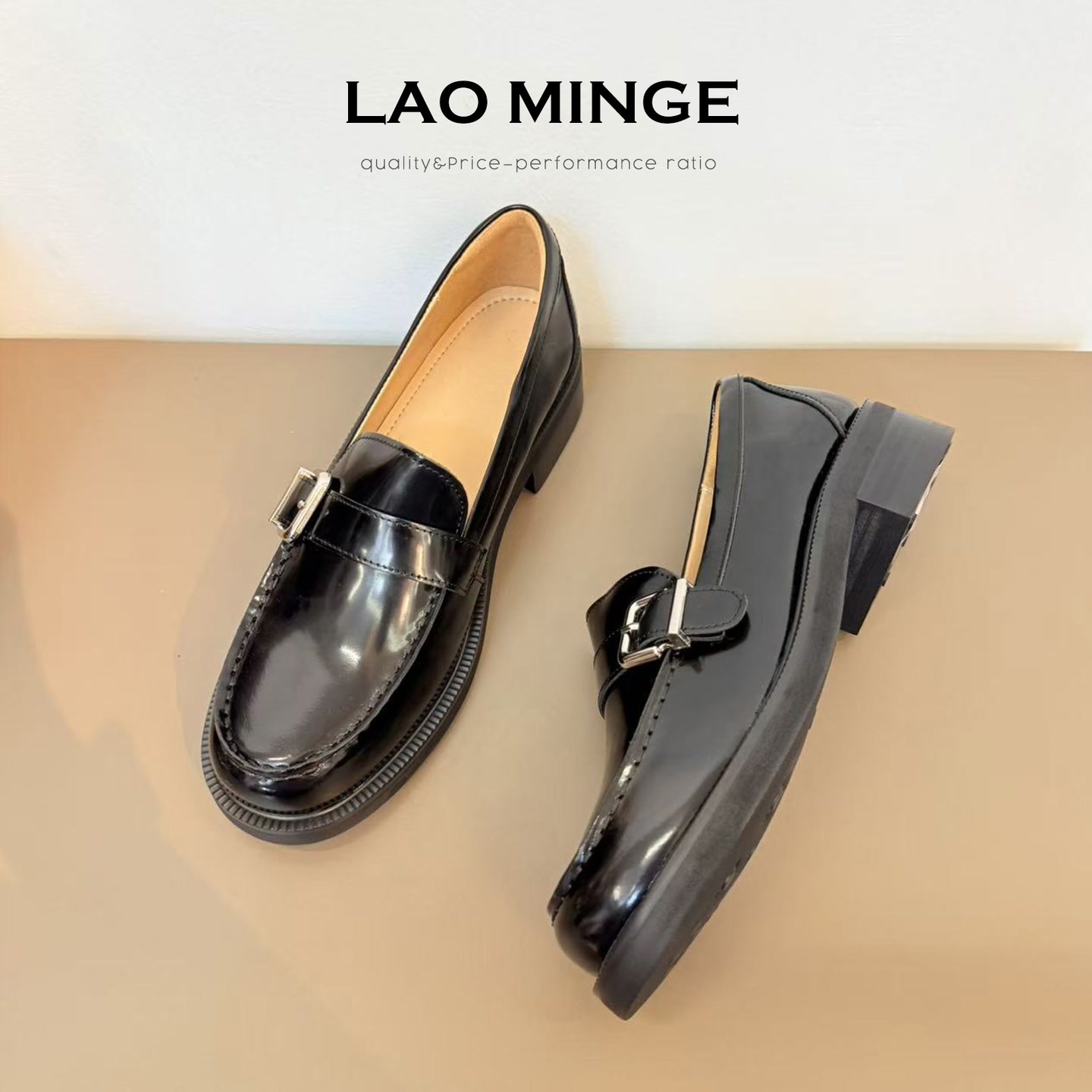 老敏哥牛皮新款英伦风小皮鞋女亮面漆皮金属扣乐福鞋W1022-10