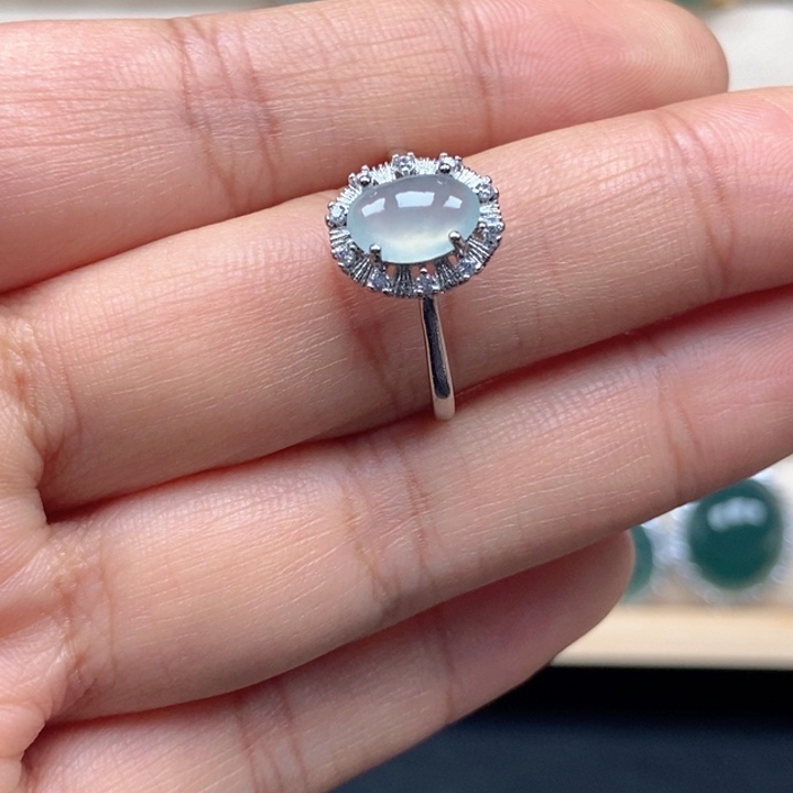 翡翠未镶嵌戒指戒指