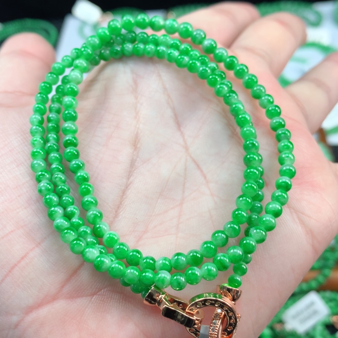 翡翠手链未镶嵌翡翠