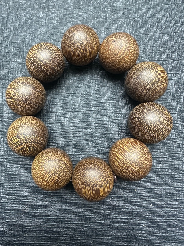 A108海南昆仑梅格沉香25mm