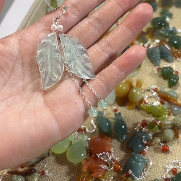 蛇纹石玉耳饰未镶嵌