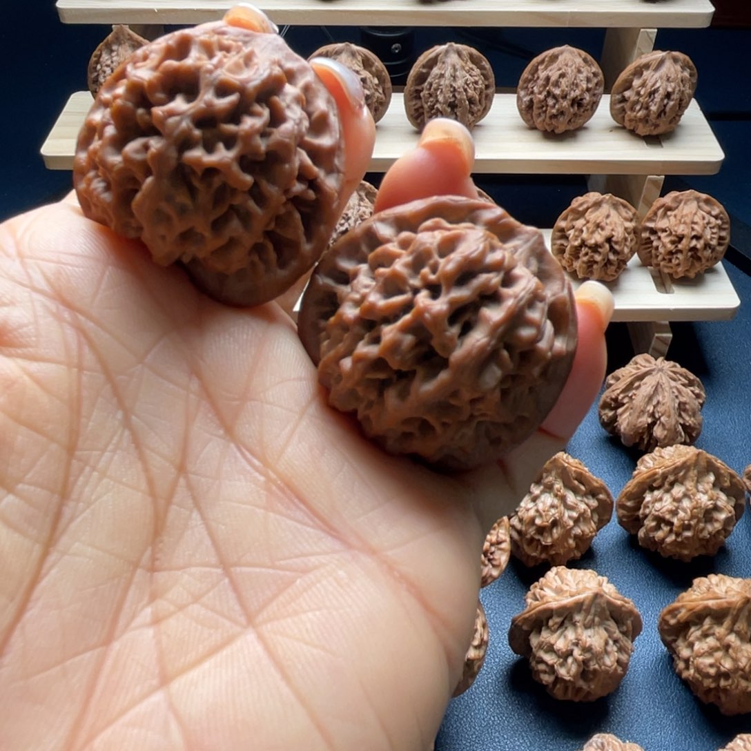 暖***3吊坠文玩核桃秦岭核桃