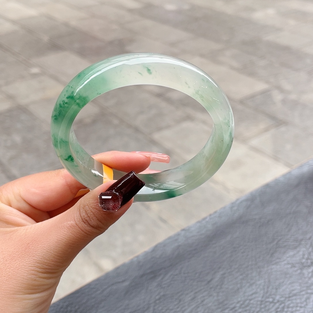 石英质玉手镯未镶嵌15