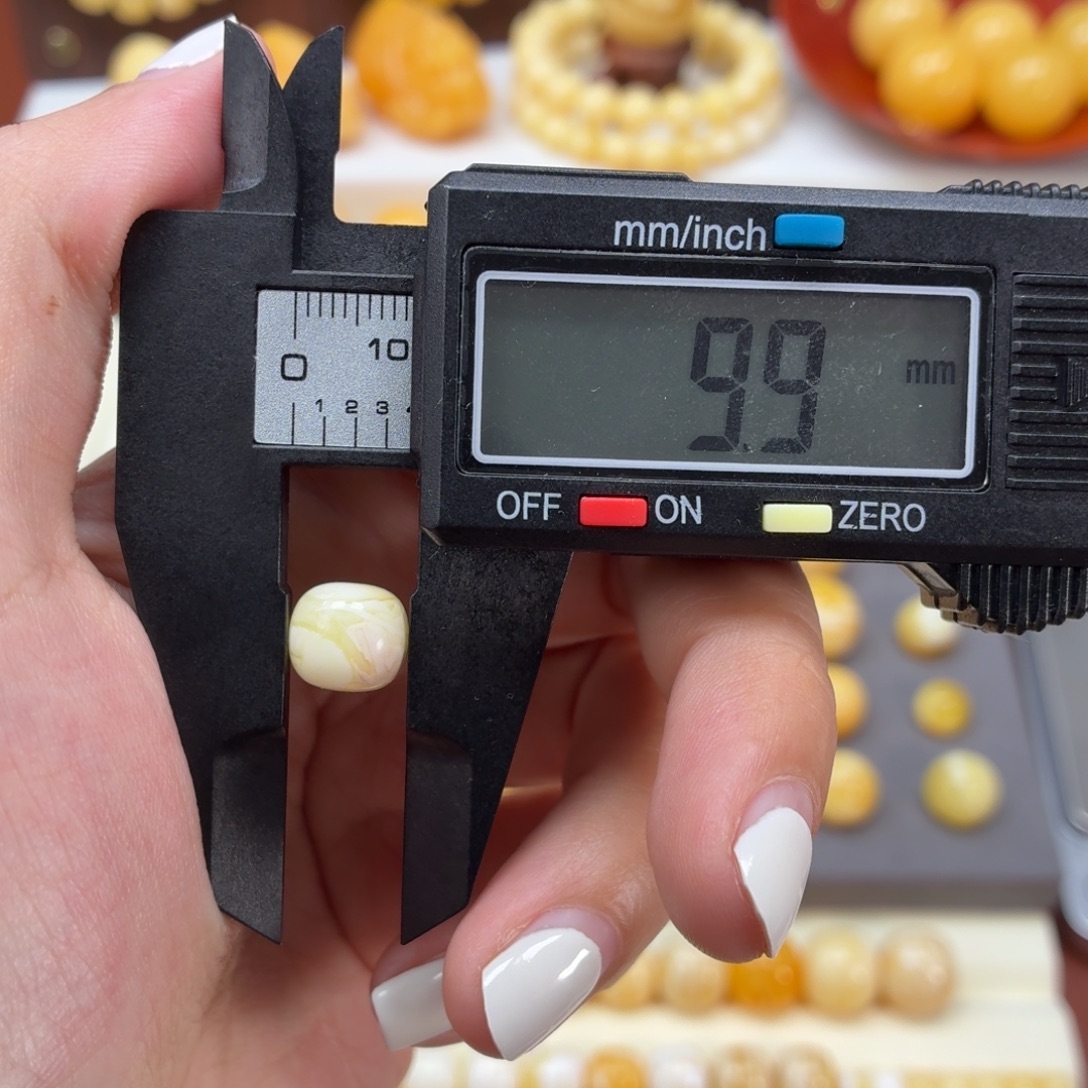 @***e琥珀未镶嵌珠宝奇石9.9mm
