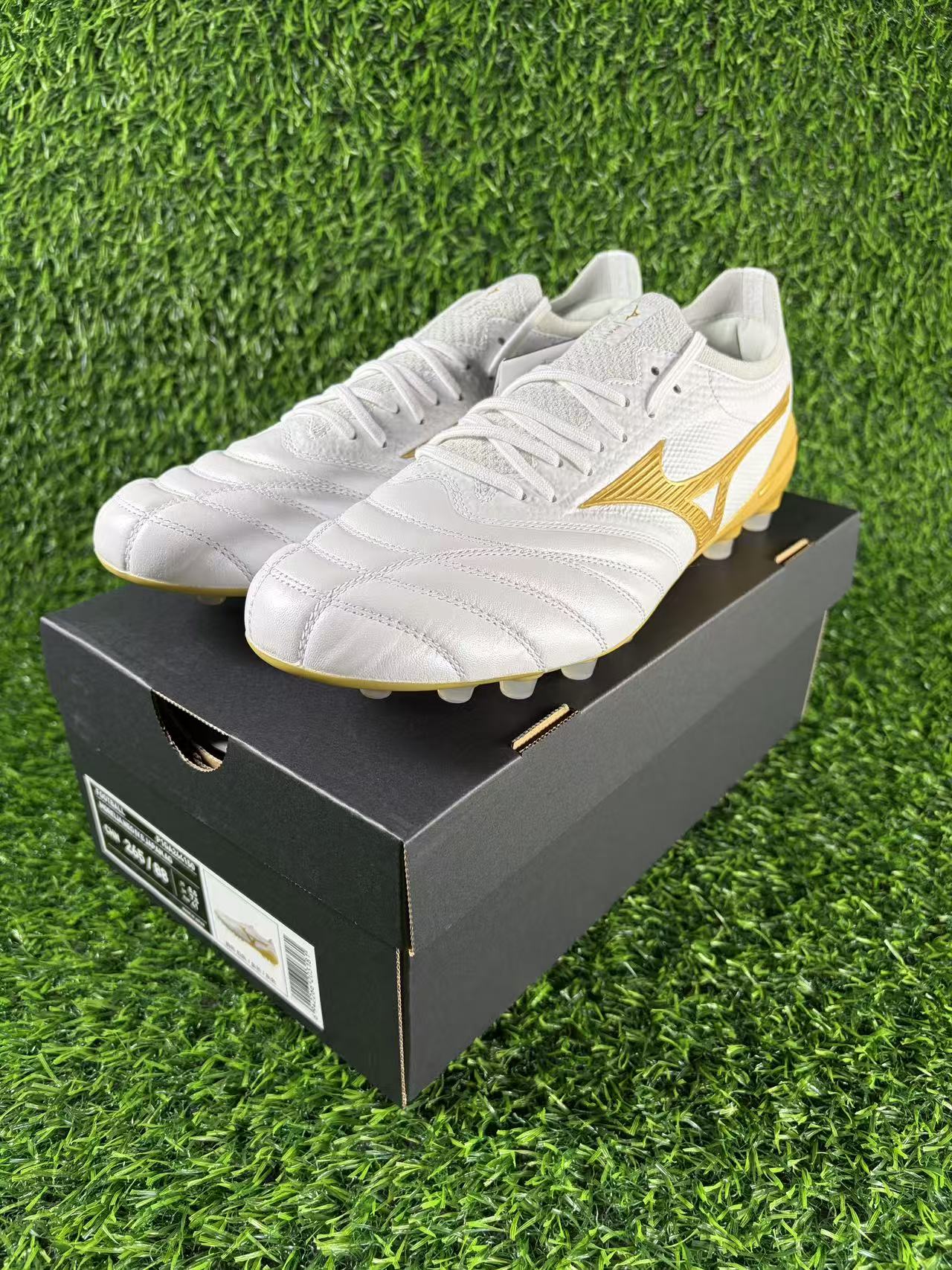 美津浓 日产 NEO4贝塔 AG一体鞋舌超轻速度型包裹性瘦脚短钉