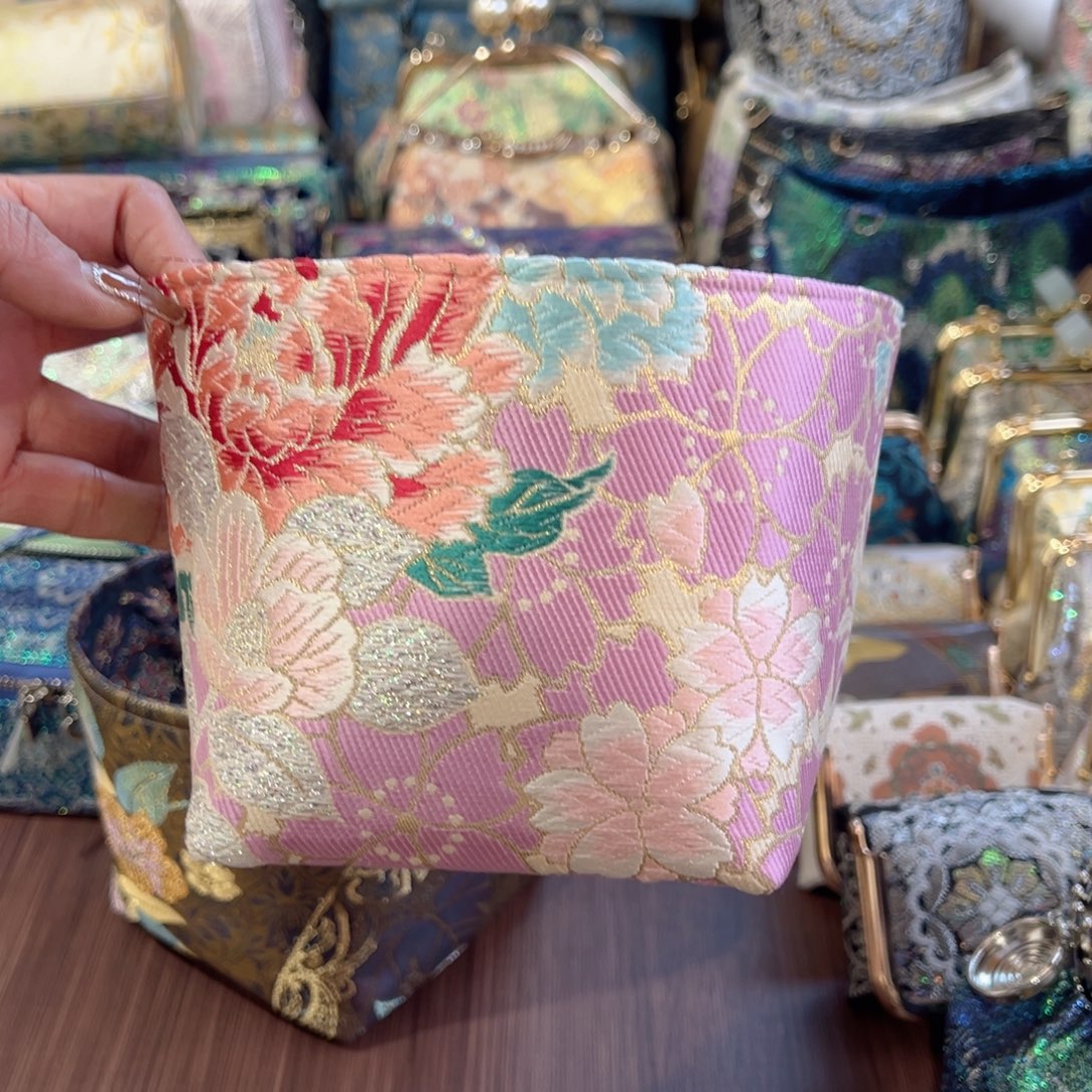 用***3蚕丝福利中号盒子不退换