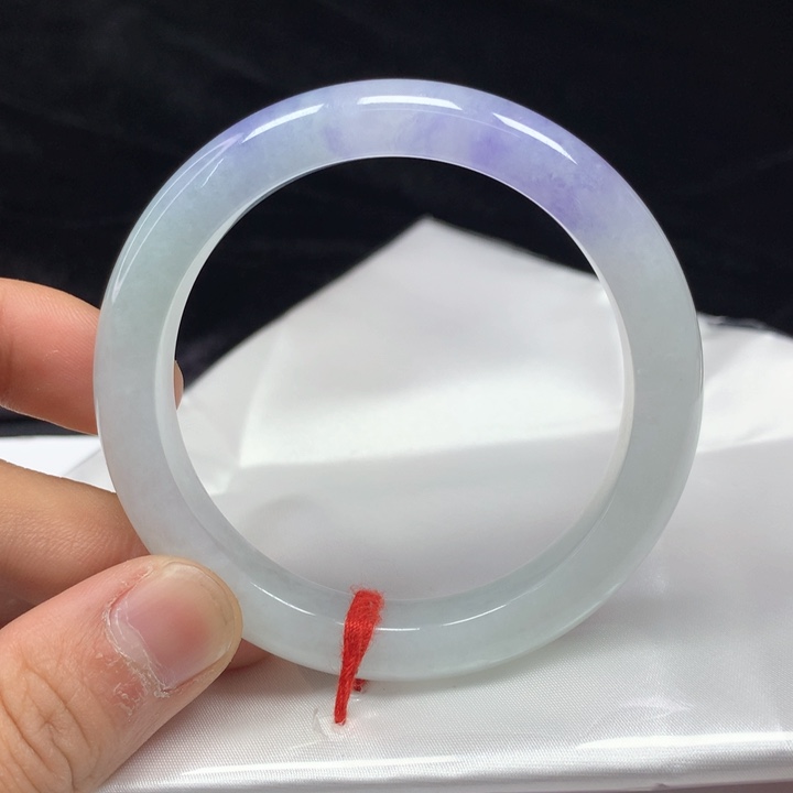 翡翠手镯（圆镯）未镶嵌54.1