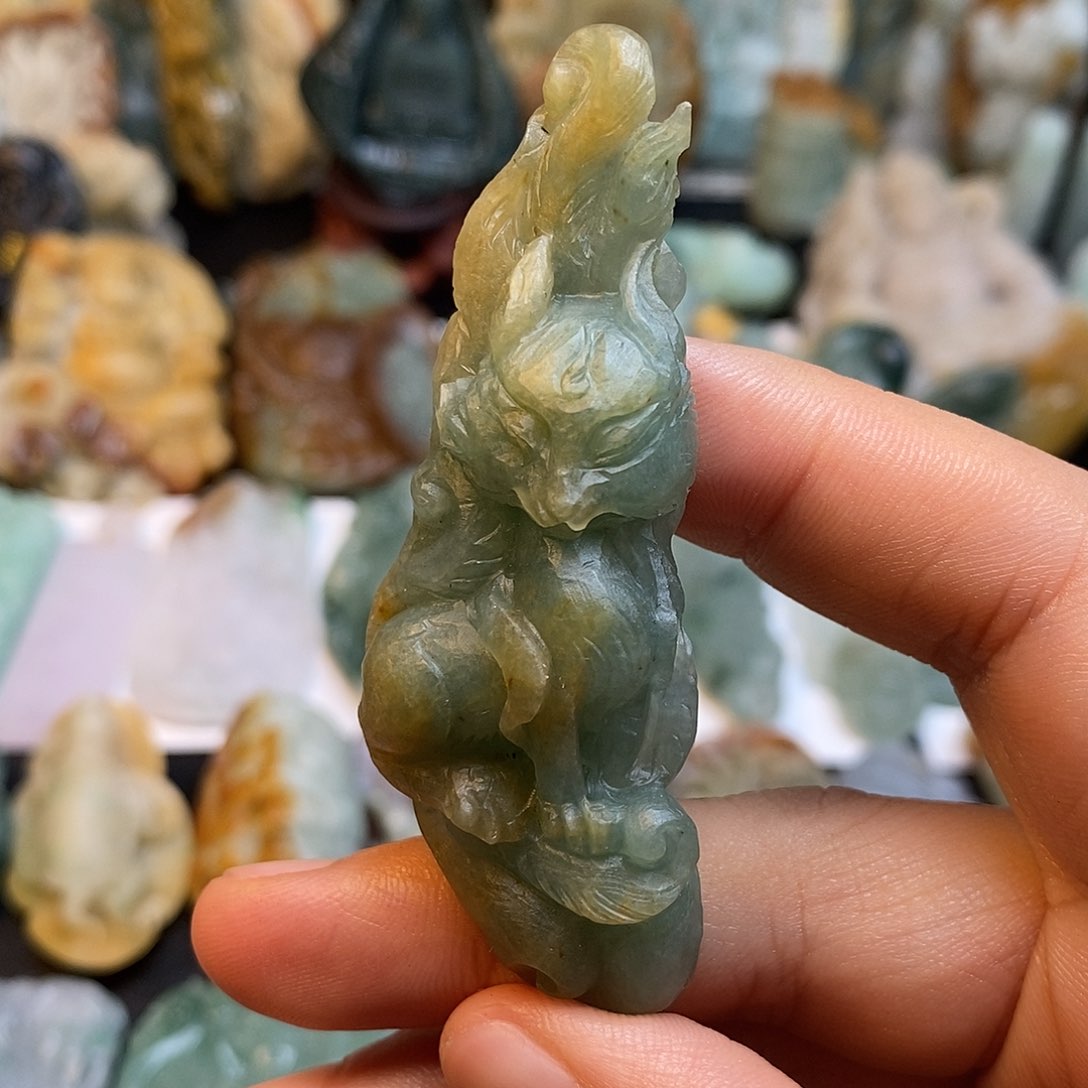 定制翡翠未镶嵌特色a货翡翠