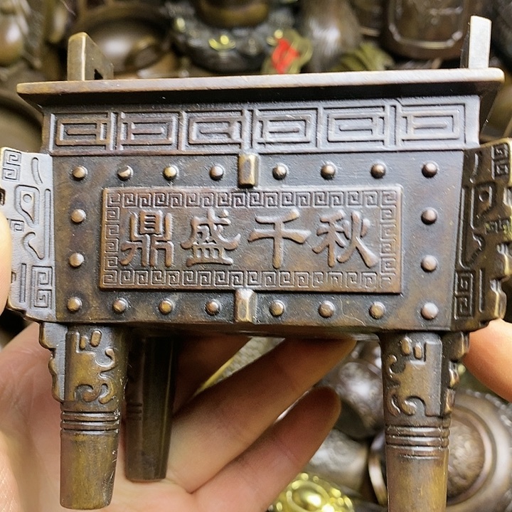 精美铜器，做工精致