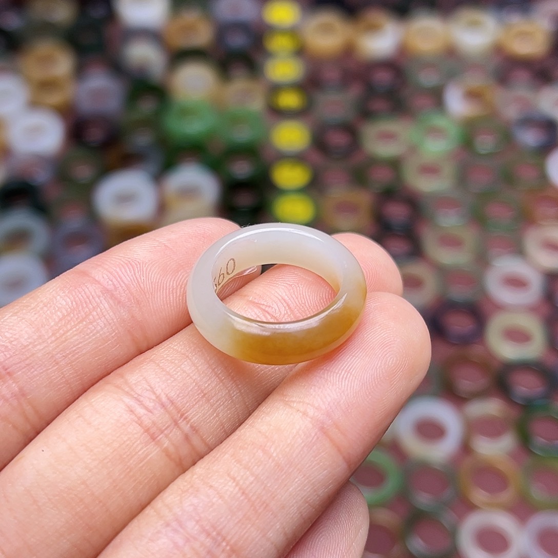 和田玉戒指未镶嵌12码一口糖