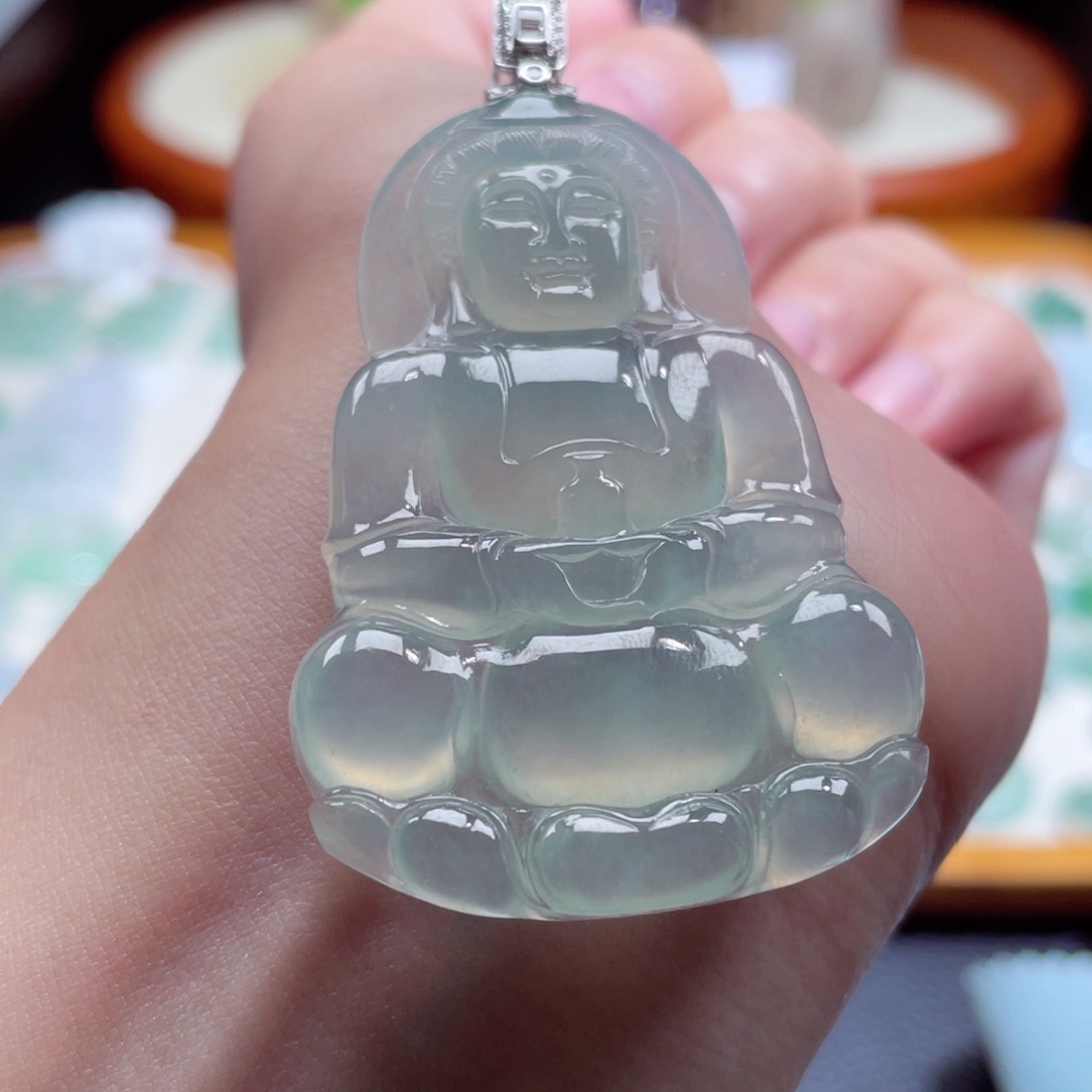 翡翠颈饰18K金镶嵌观音