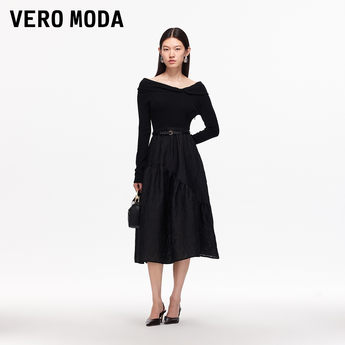 Vero Moda连衣裙2025秋季新款一字肩腰带拼接A字针织裙325346018