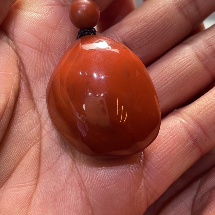 南红玛瑙颈饰未镶嵌