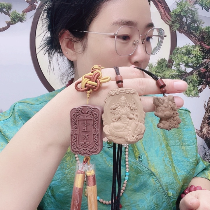 紫气东来上上签➕南朝一梦绿度母➕小马