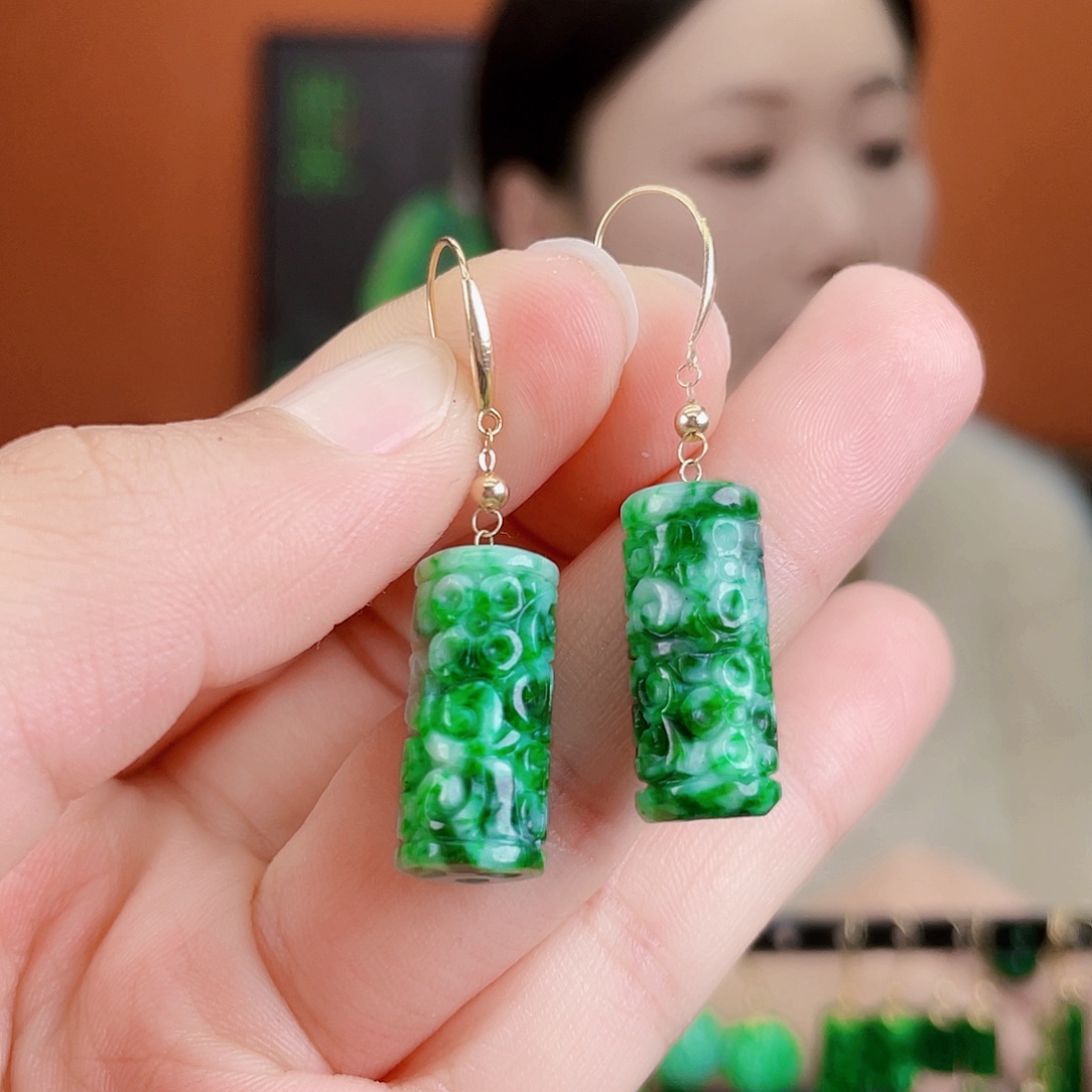 翡翠18K金镶嵌耳饰