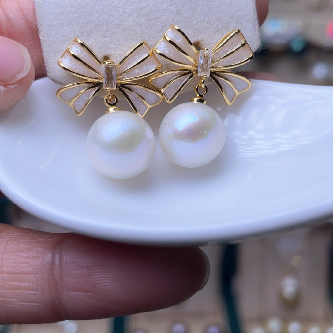 淡水珍珠耳环未镶嵌