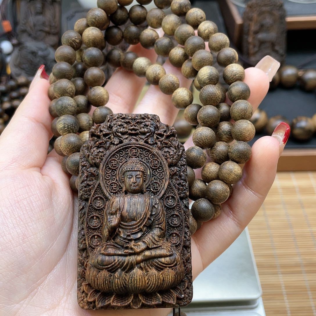 沉香木吊坠一**k芽庄白奇