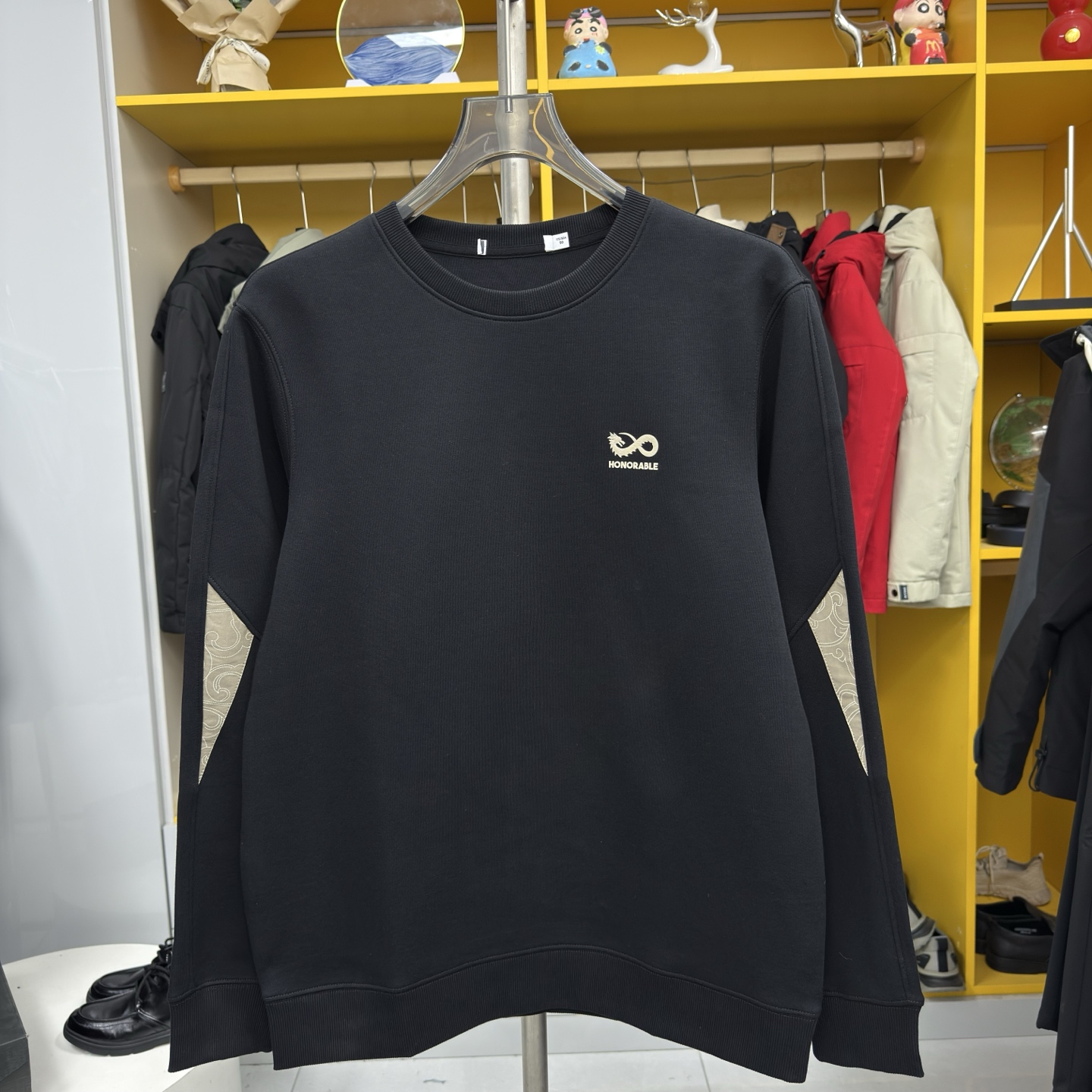 L597秋冬款男士刺绣圆领卫衣百搭黑色休闲保暖时尚长袖套头上衣