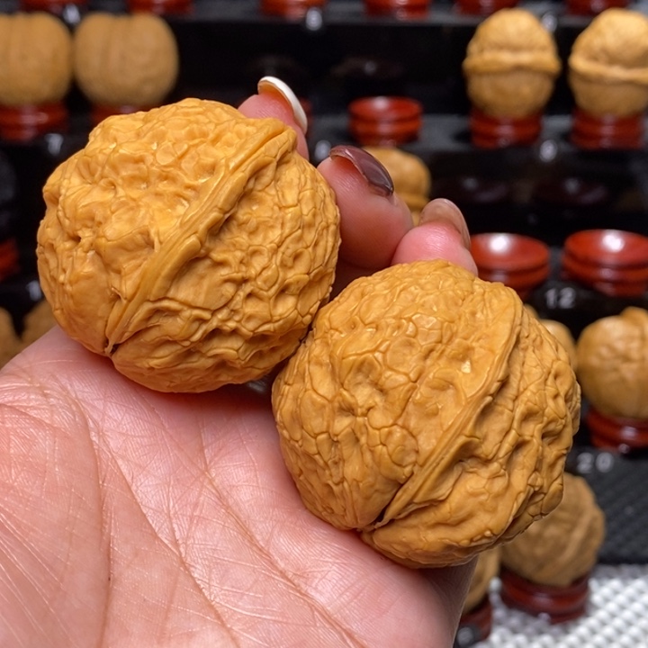 文玩核桃把件游****北金丝绣球…………666