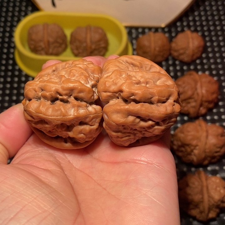 文玩核桃把件四年细腰超大腿三角箭毒恶蟾蛙