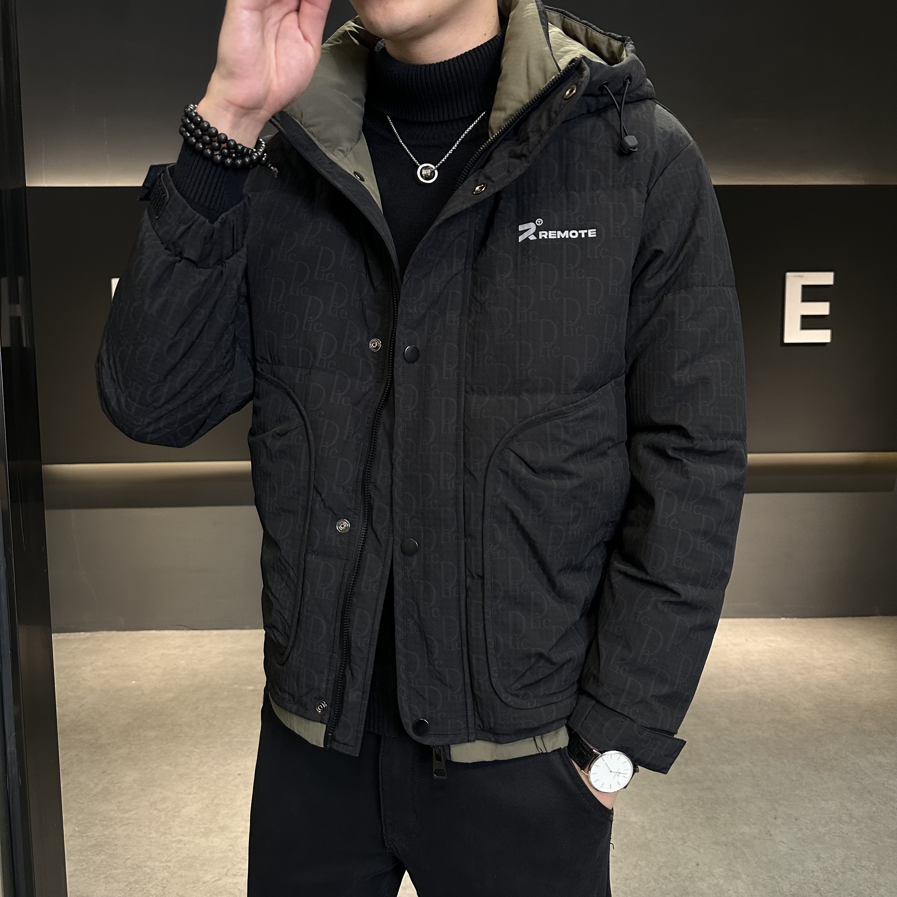 WAG“连帽加厚”外套冬季保暖潮流防风潮流穿搭上衣-8006-1