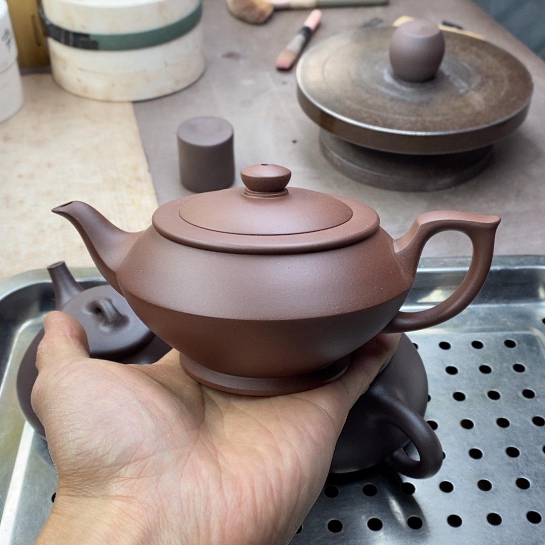 紫砂茶壶汉云容量300毫升左右