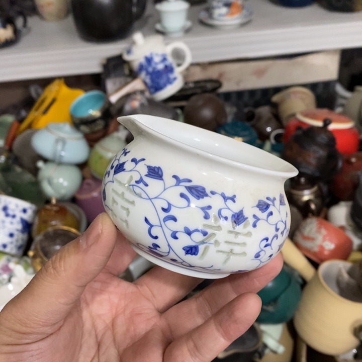 陶瓷艺术品及陶瓷壶