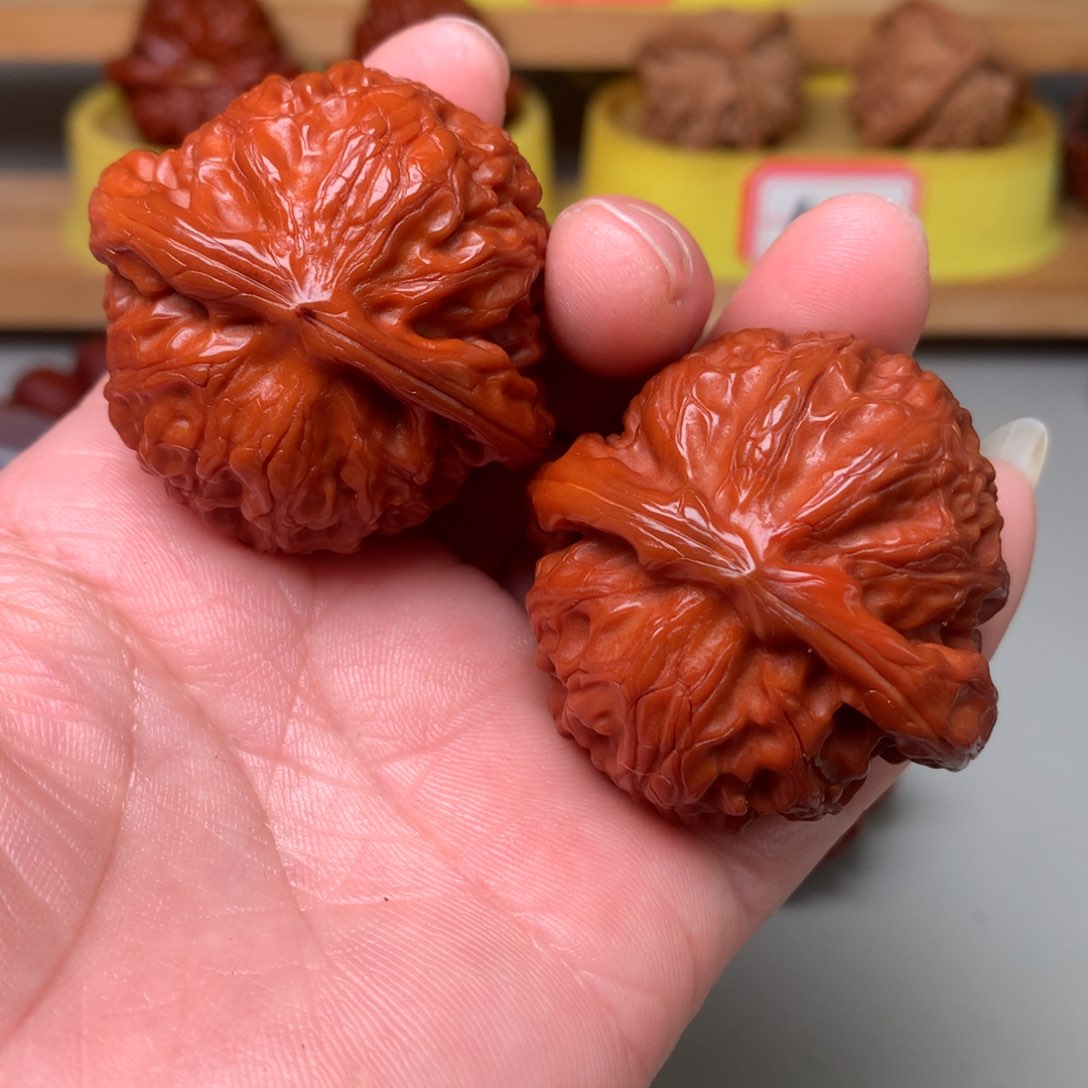 文玩核桃把件宫灯